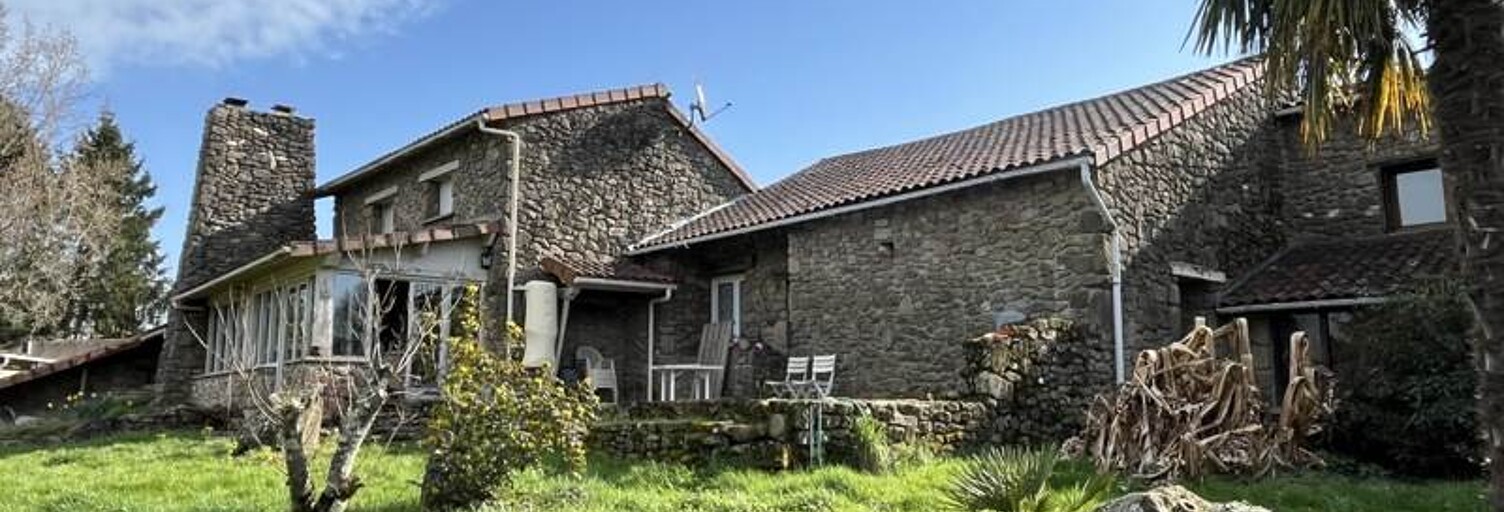 Maison 9 Pièces 256 m² à vendre à La Bazeuge (87210)