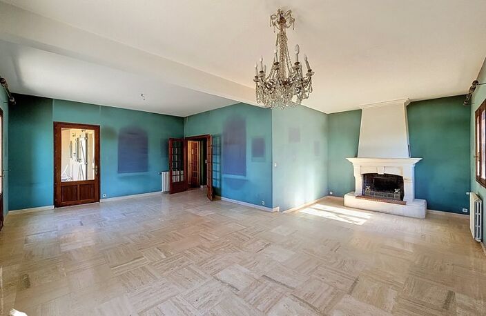 Villa de 7 pièces principales — photo 3