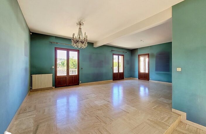 Villa de 7 pièces principales — photo 4