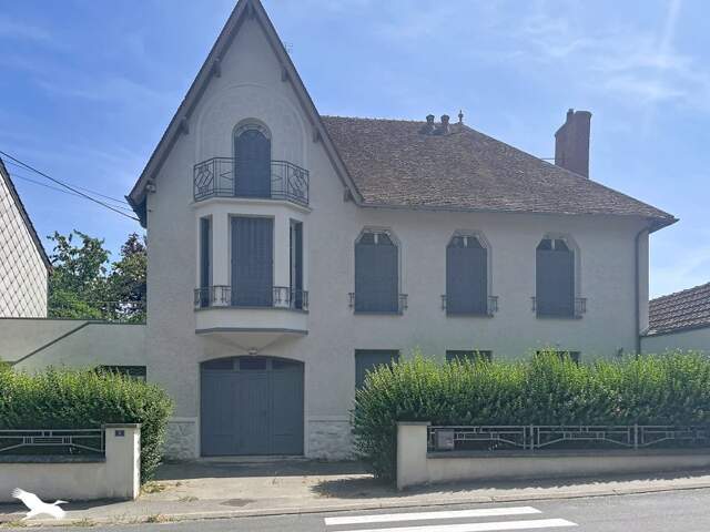 Maison de bourg de 6 pièces principales — photo du bien