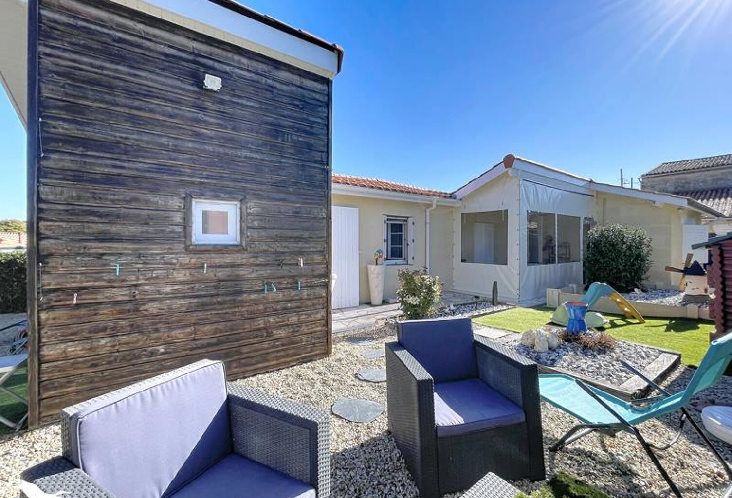 Maison en pierre de 3 pièces principales — photo 1