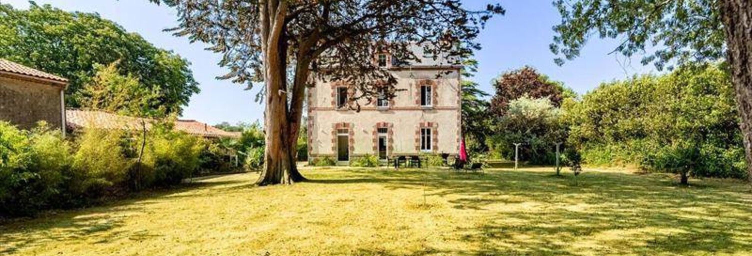 Maison 9 Pièces 214 m² à vendre à La Marne (44270)