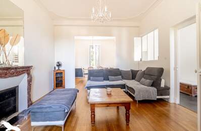 Maison en pierre de 9 pièces principales — photo du bien