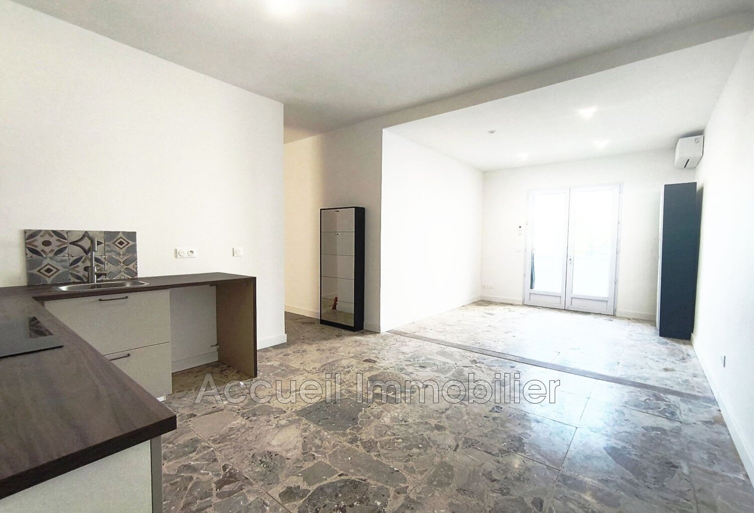 P2 traversant au 1er et dernier étage d''environ 42 m², en exc — photo 1