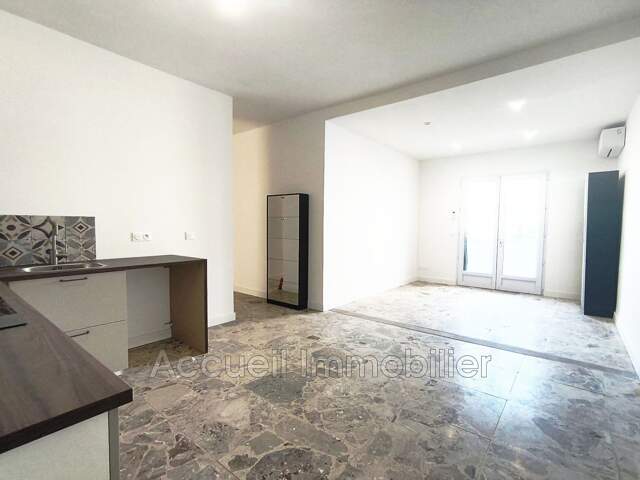 P2 traversant au 1er et dernier étage d''environ 42 m², en exc — photo du bien
