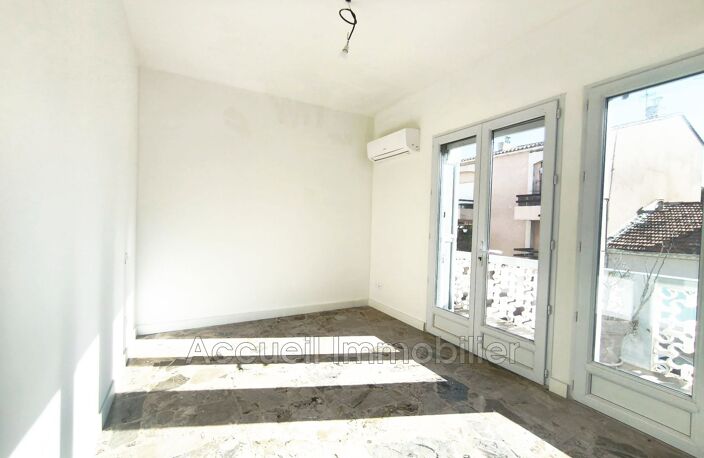 P2 traversant au 1er et dernier étage d''environ 42 m², en exc — photo 3