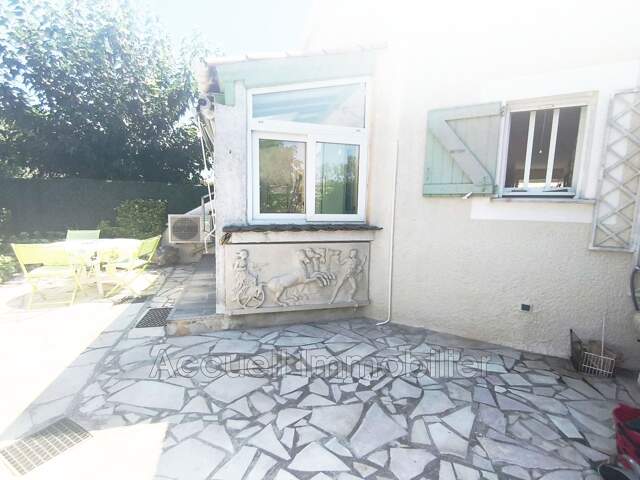 Maison P3 meublé avec terrasse et loggia d''environ 37 m².<BR>2 t — photo du bien