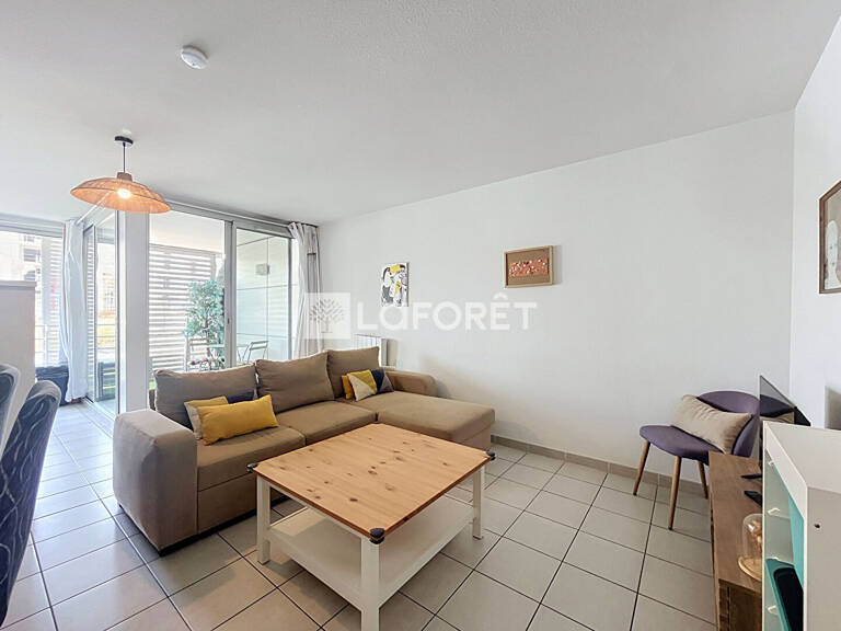 À louer - T3 meublé de 70 m² - Quartier Prés d'Arènes — photo 1