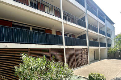 Appartement 3 pièces 827 €