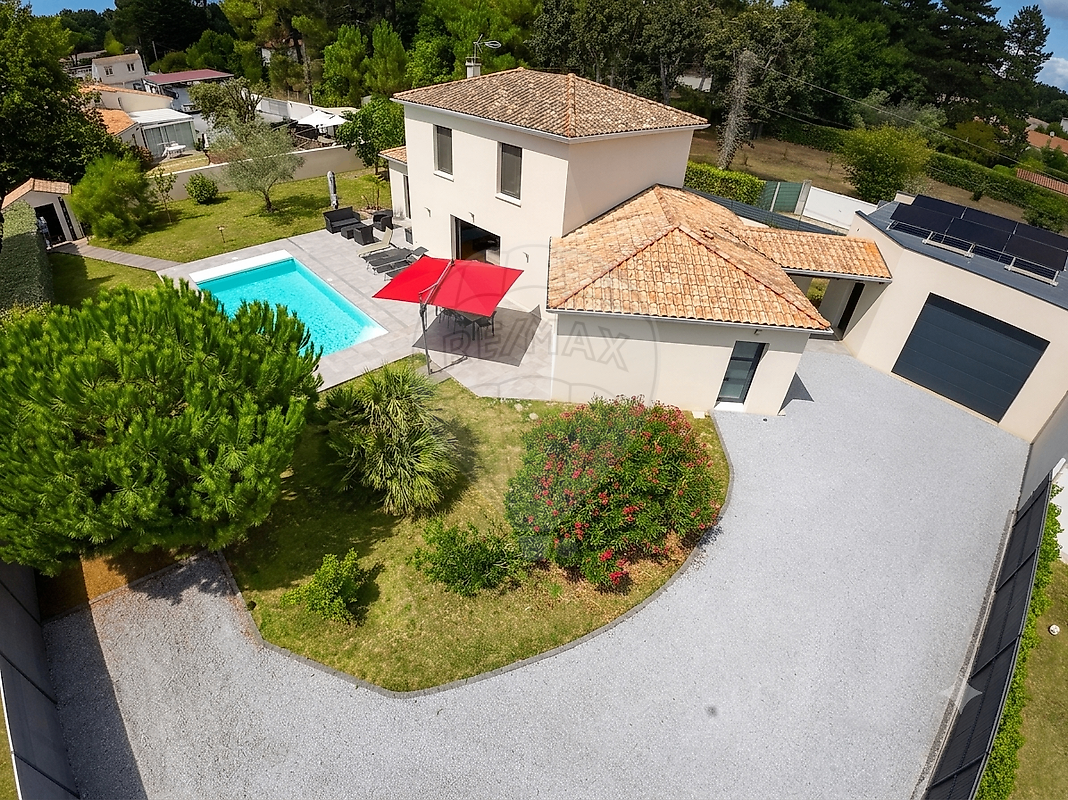 Villa / Maison  T5 à vendre Mathes (Les) 17570