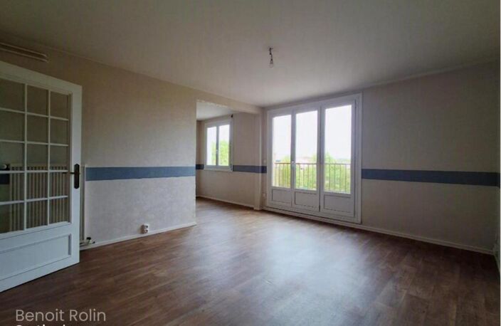 À DÉCOUVRIR SANS TARDER – SUPERBE F4 DE 73 M² AVEC GARAGE DE 22 M²+CAVE — photo 3