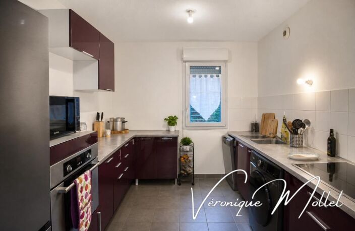 LORMONT - APPARTEMENT EN DUPLEX - 2 TERRASSES - 3 CHAMBRES - GARAGE — photo 4