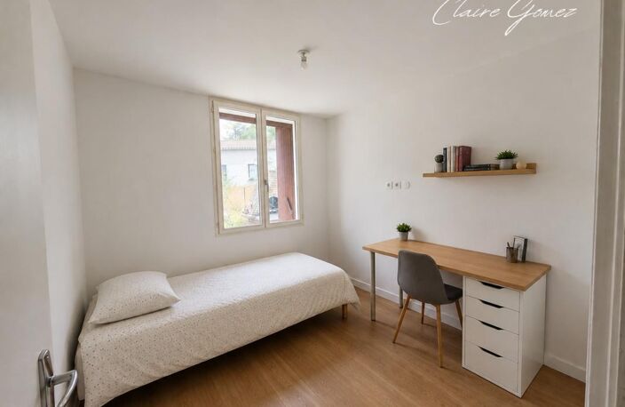Cadours (31) – Charmante maison 5 pièces de 100 m² sur un terrain de 800 m² — photo 2