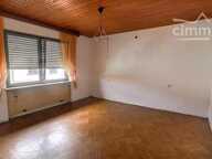 Maison mitoyenne de 200 m² à rénover avec jardin à ALSTING — photo 4