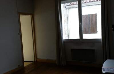 Appartement de 51m2 à louer sur Le Passage — photo du bien