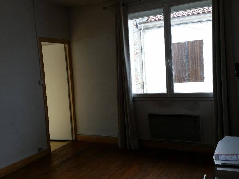 Appartement de 51m2 à louer sur Le Passage — photo 1