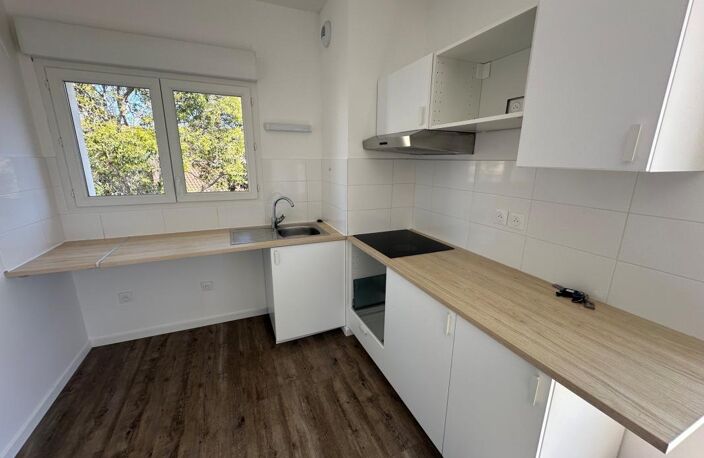 APPARTEMENT T3 AVEC TERRASSE - CENTRE-VILLE AGDE — photo 2