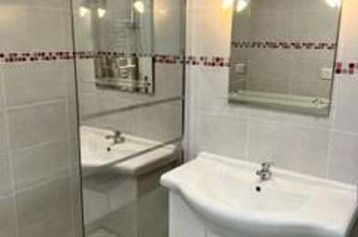Appartement 3 pièces 898 €