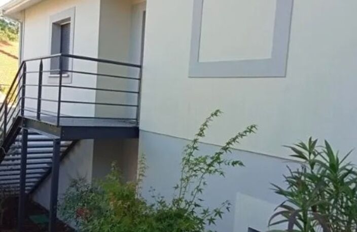 Villa — photo 3
