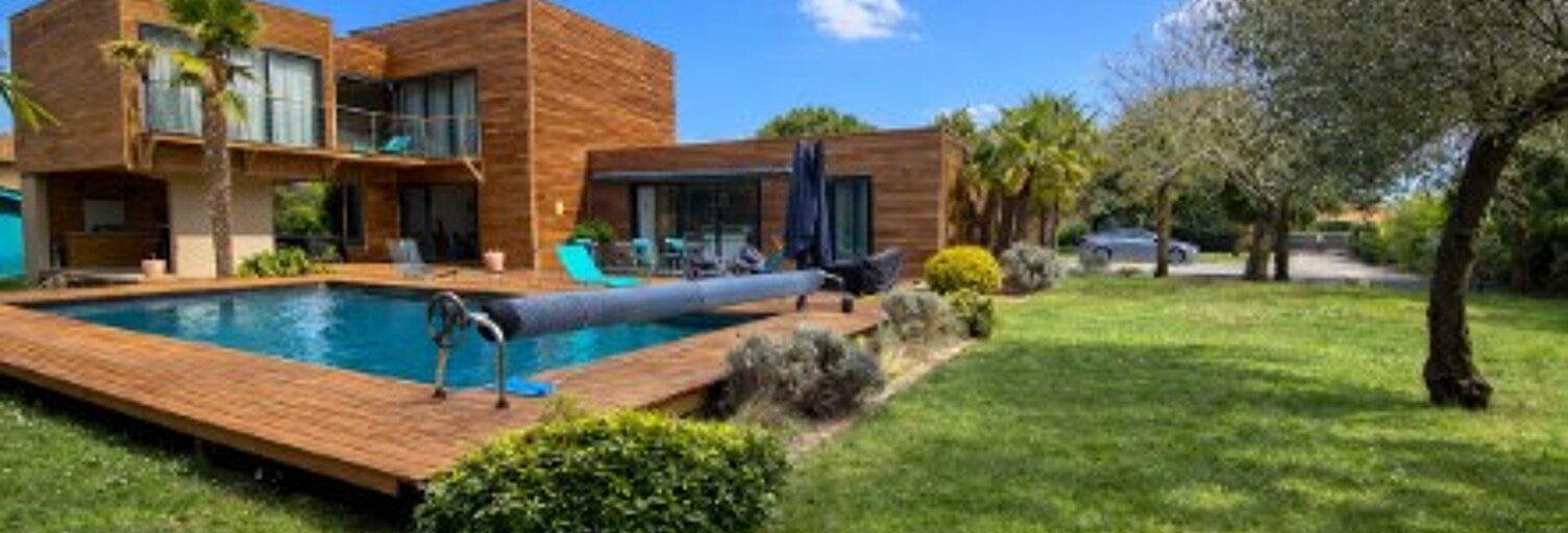 Maison 6 Pièces 247 m² à louer à Le Cap-Ferret (33970)