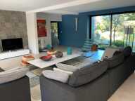 Villa — photo 3