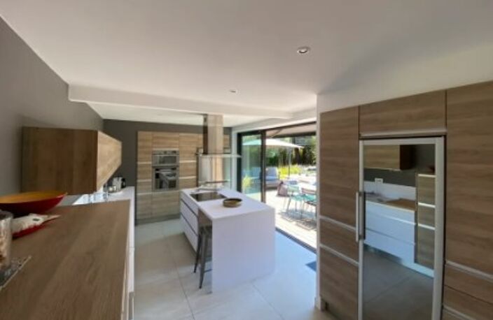 Villa — photo 4