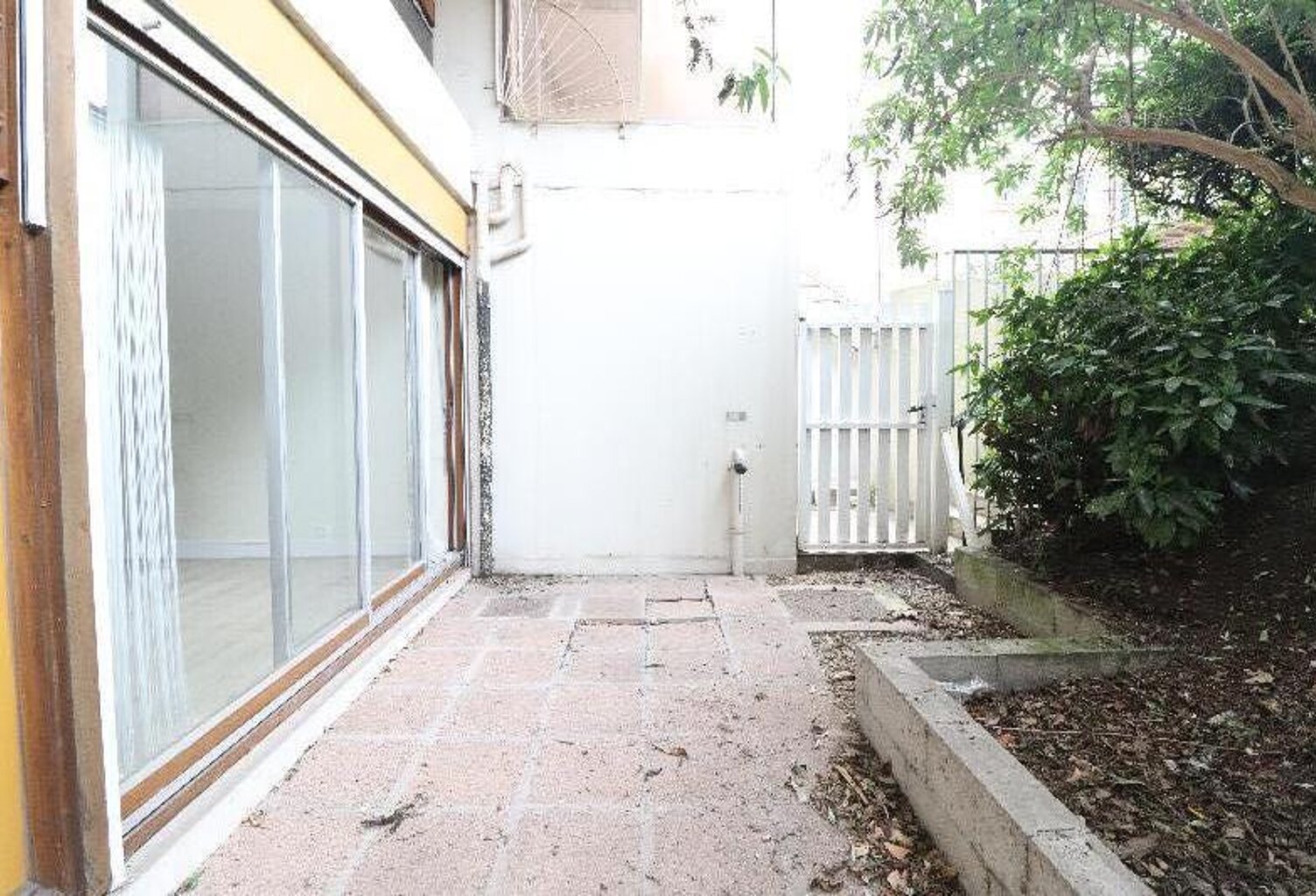 Studio — photo 1