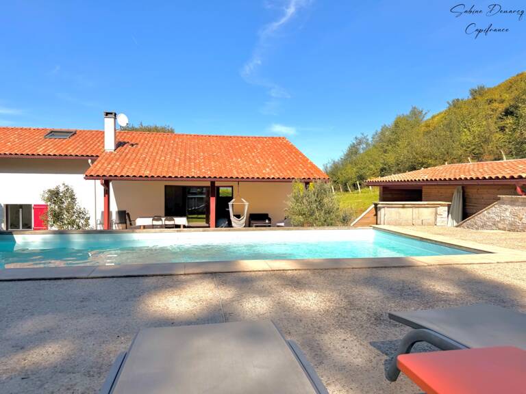 En EXCLUSIVITÉ - Maison Contemporaine avec piscine à ASCAIN — photo 1