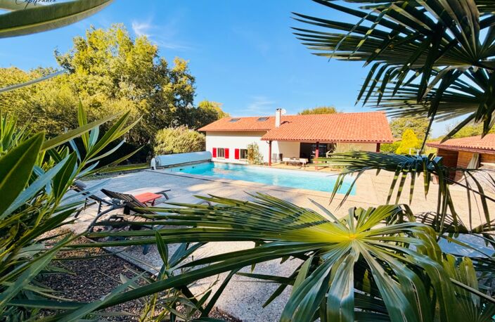 En EXCLUSIVITÉ - Maison Contemporaine avec piscine à ASCAIN — photo 2