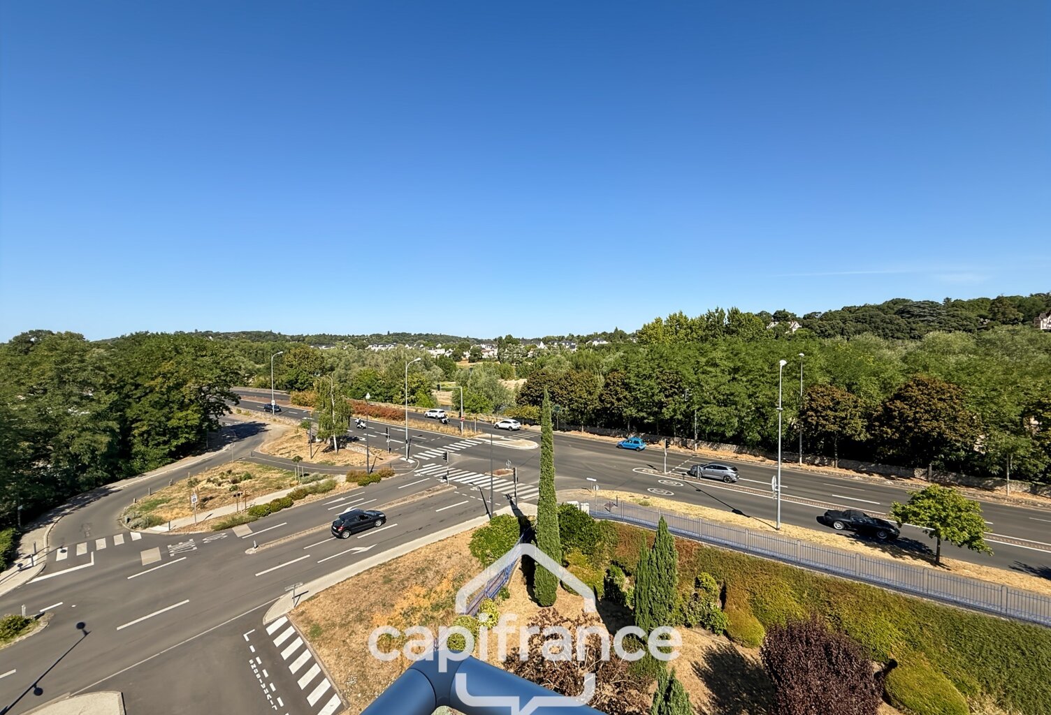 Appartement lumineux à vendre 4 pièces LA RICHE (37) — photo 1
