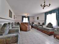 VILLA de plain-pied de 143 m² avec piscine sur 1 378 m² de terrain clos — photo 2