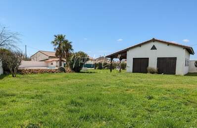 Grange et vaste terrain de 1135 m² – Potentiel d'agrandissement – Lavernose-Lacasse — photo du bien