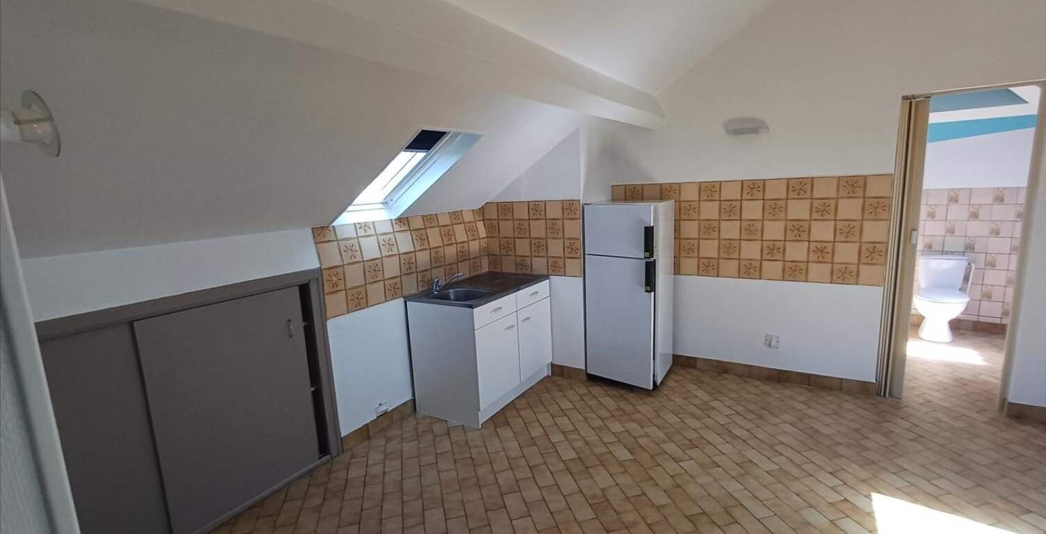 T1 - 26m² -RUE DES MOULINS + parking — photo 1
