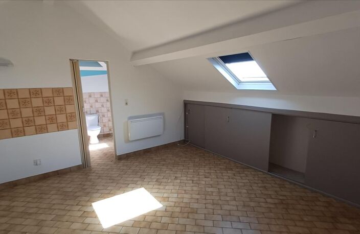 T1 - 26m² -RUE DES MOULINS + parking — photo 2