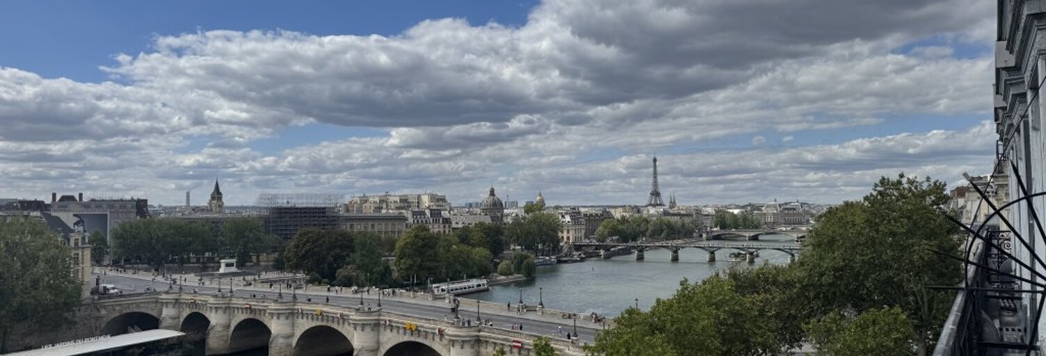 Appartement 5 Pièces 146 m² à louer à Paris 1 (75001)
