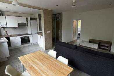 Appartement 3 pièces 1300 €