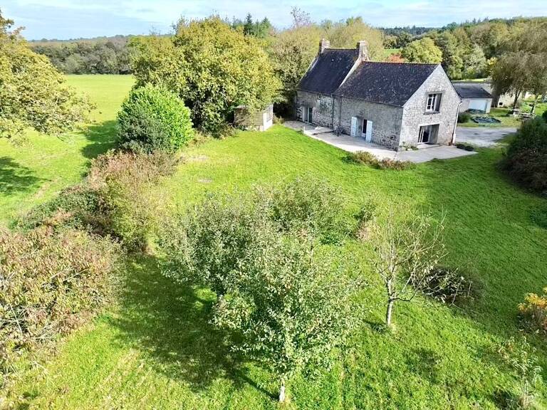 Au calme, manoir renové sur terrain arboré de 4500 m2 — photo 1