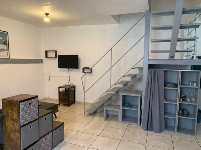 Appartement T3 en duplex Nîmes centre-ville — photo du bien
