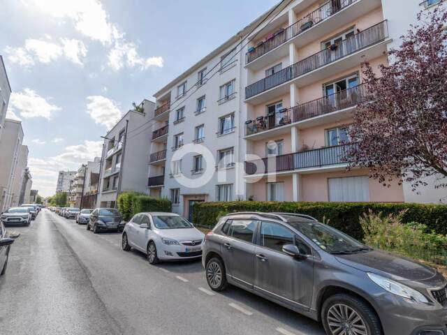 Appartement À Vendre — photo du bien