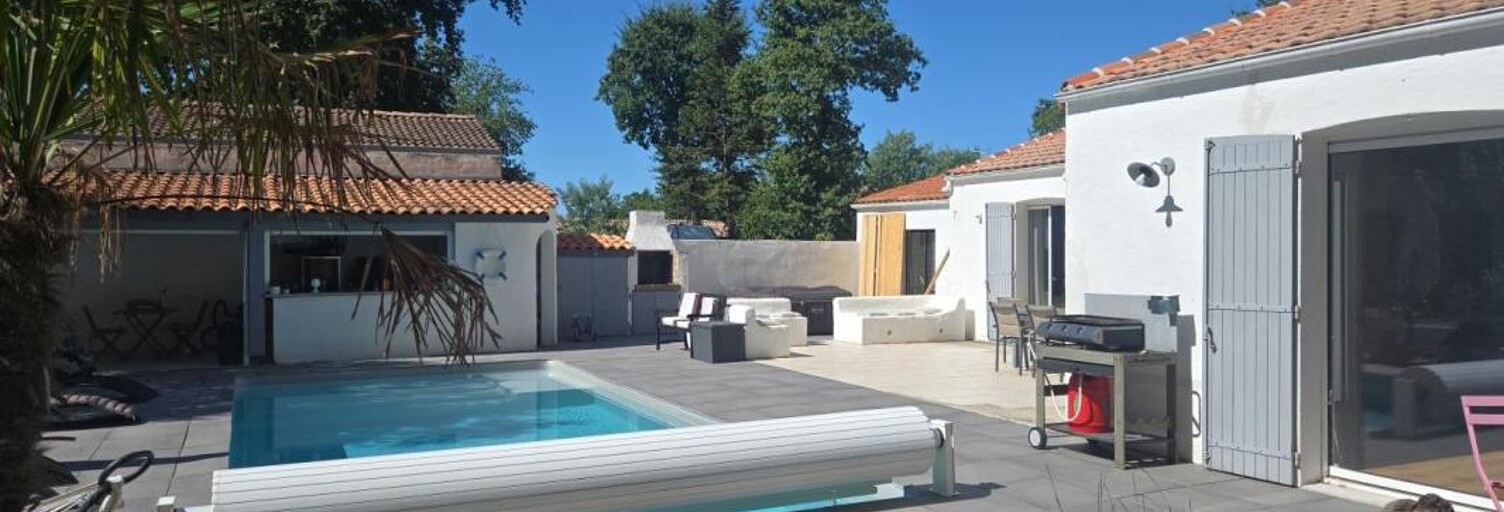Maison 6 Pièces 222 m² à vendre à Étaules (17750)