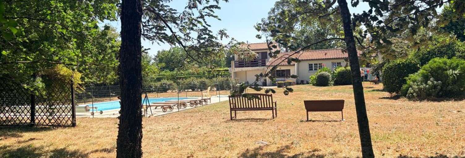 Maison 6 Pièces 198 m² à vendre à Varzay (17460)