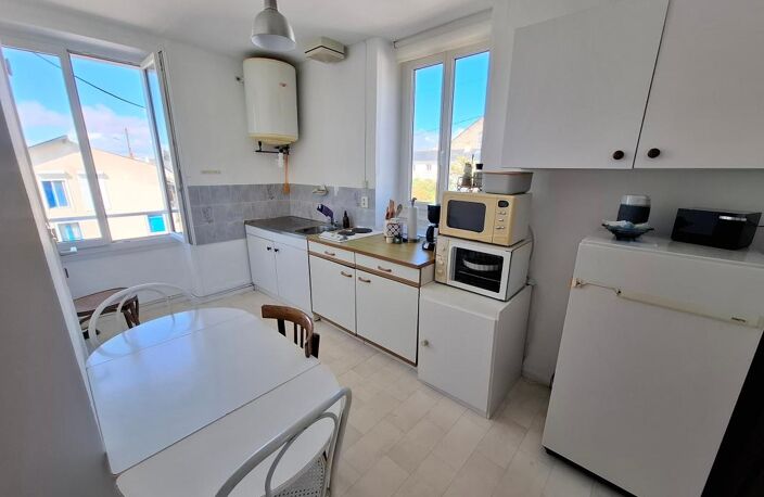 Appartement À Vendre — photo 2