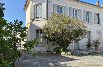 Maison À Vendre au cœur du centre-ville de Saint-Georges-d’Oléron — photo du bien