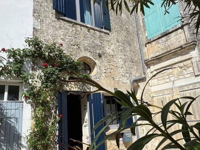 A vendre: Maison de Charme au Cœur de Saint Georges d'Oléron — photo du bien