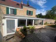 Maison individuelle en pierre pleine de charme avec jardin et garage – Sagy — photo 2