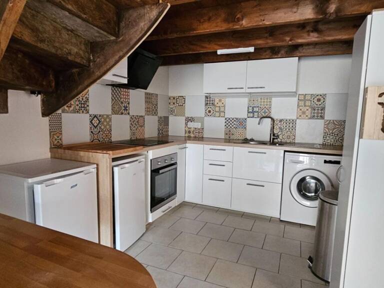 MONTMORILLON : maison meublé 3 pièces 66 m² en location — photo 1