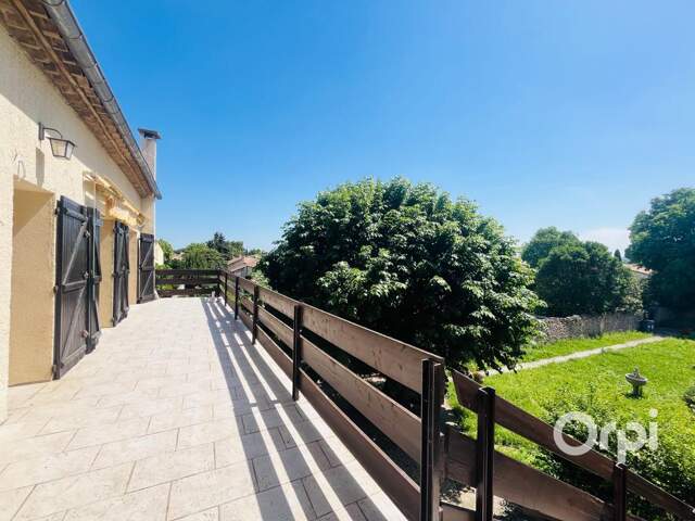 Maison À Vendre — photo du bien