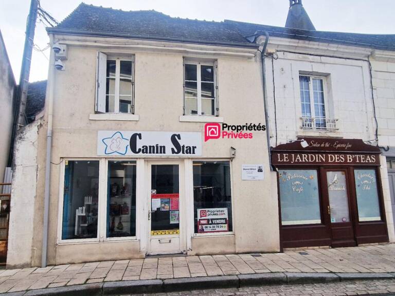 Immeuble de rapport - 90 m² - 4 pièces - local commercial et appartement T2 — photo 1