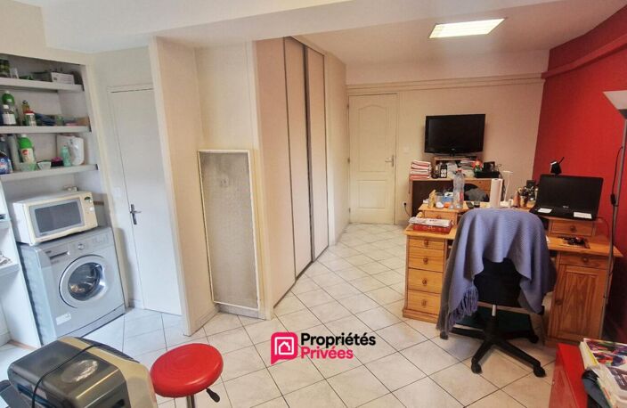 Immeuble de rapport - 90 m² - 4 pièces - local commercial et appartement T2 — photo 5