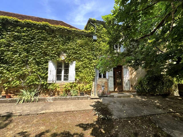Maison de Maitre à Coulaures 7 pièce(s) 160 m2 — photo du bien